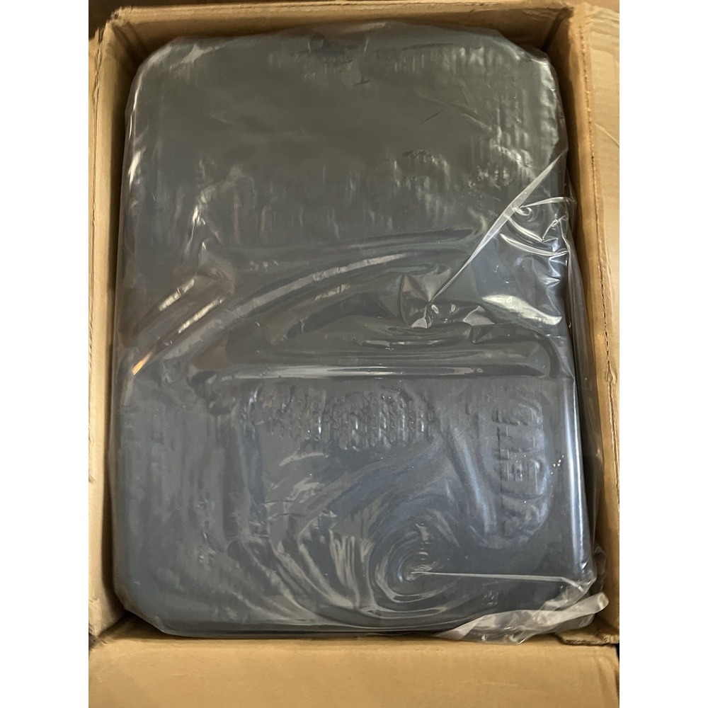 YETI Tundra 35 Hard Cooler Navy Blue Original Box - Picture 4 of 6